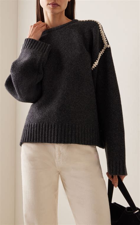 Embroidered wool cashmere sweater in grey